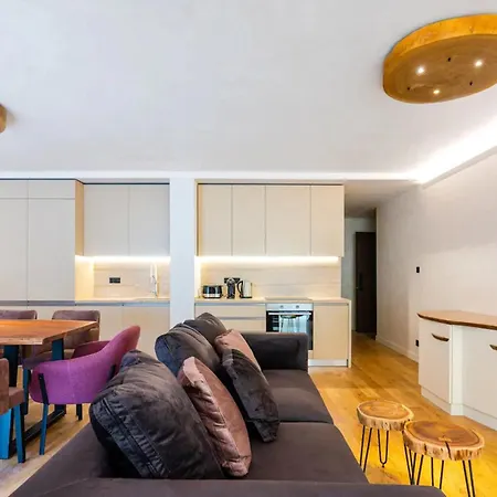 Apartamento Apartamento Espacoso E Luminoso